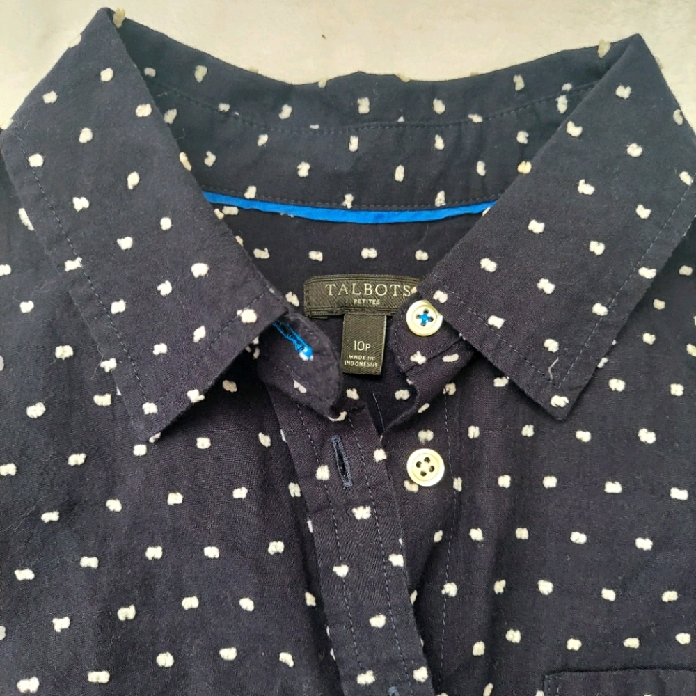 ❣Talbots blouse Petite - Picture 2 of 5